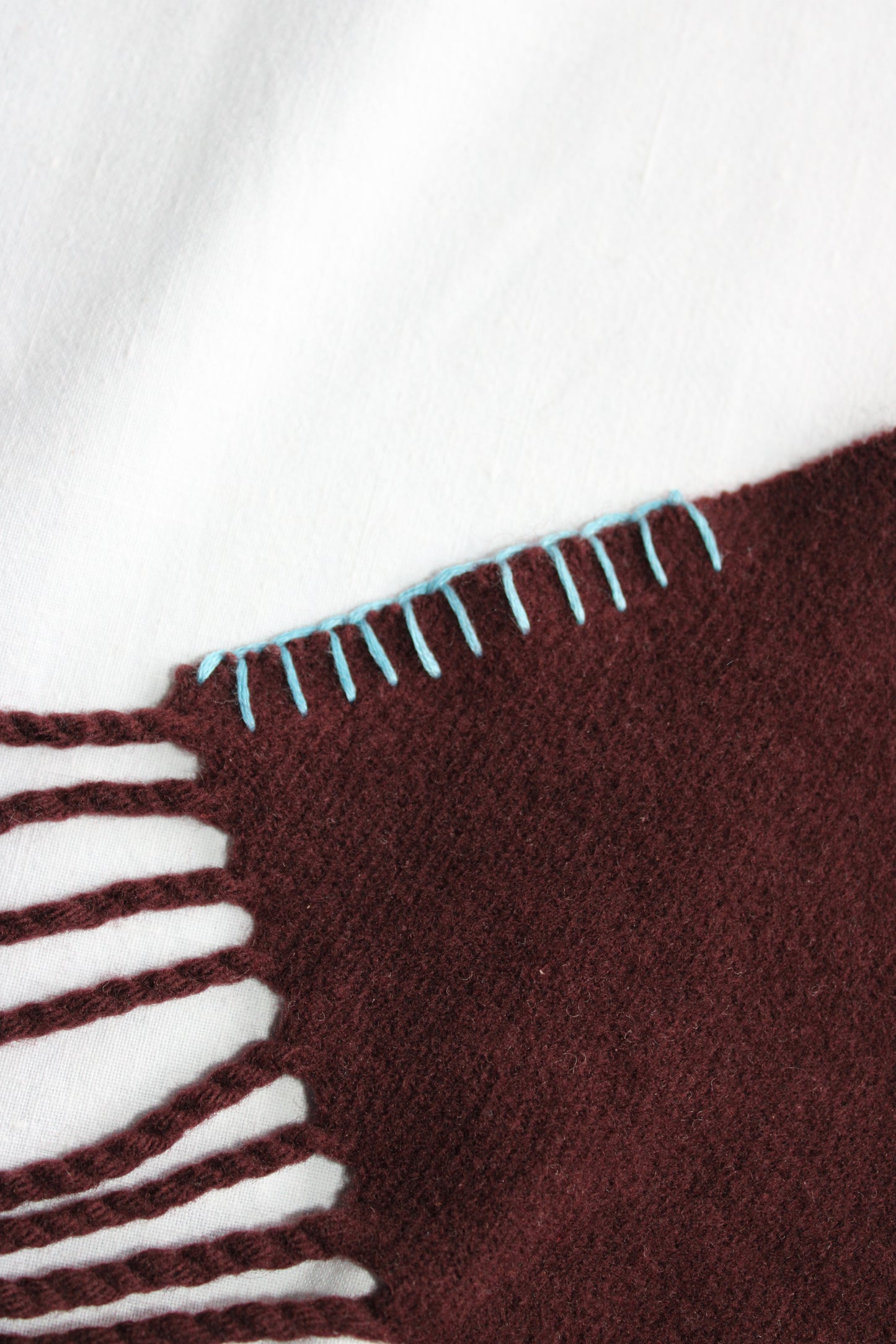 Video-kursus i broderi og visible mending med scotch darning og tungesting